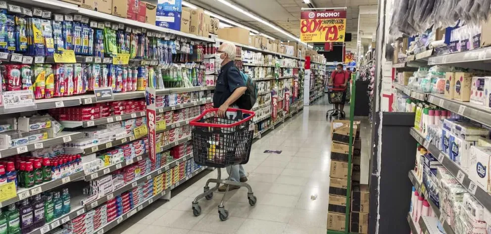 Las ventas mayoristas de productos de primera necesidad cayeron un 6 por ciento en abril