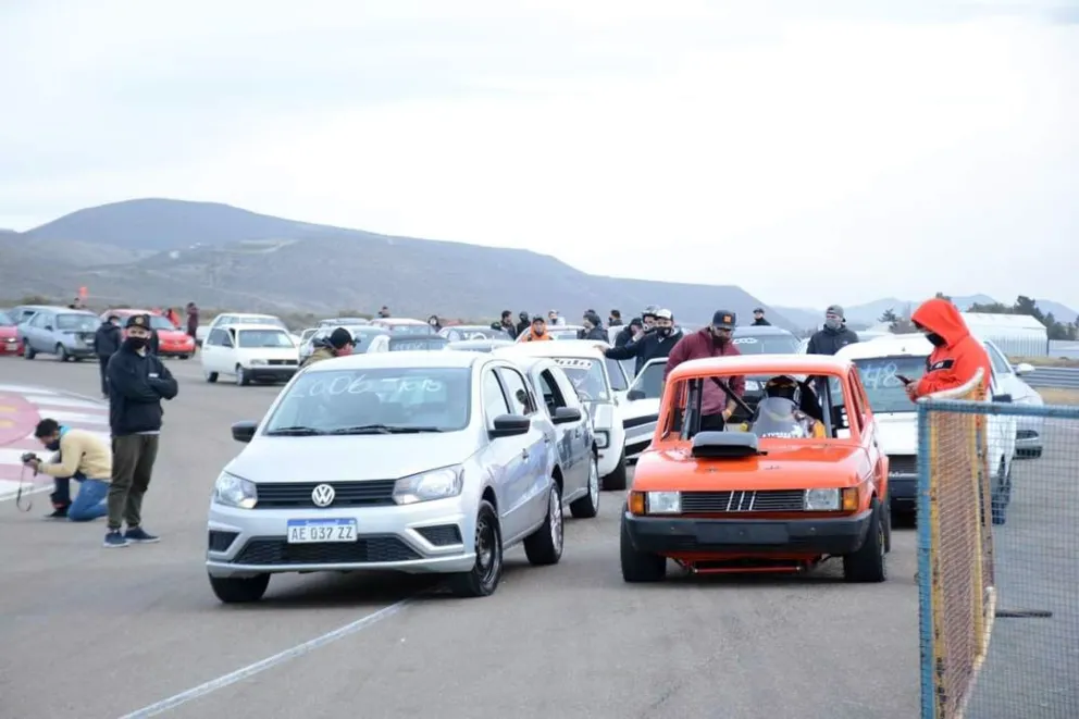 Las picadas aceleran en el autódromo