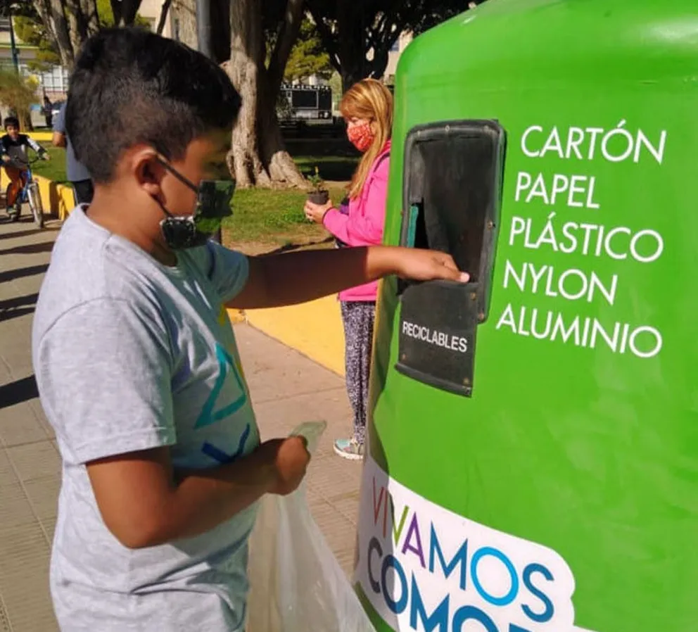 ¿Dónde se pueden depositar residuos reciclables en Comodoro?