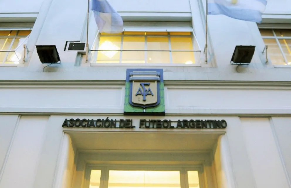 Condenan a la AFA a indemnizar a un árbitro por las lesiones que sufrió por los "entrenamientos intensos"