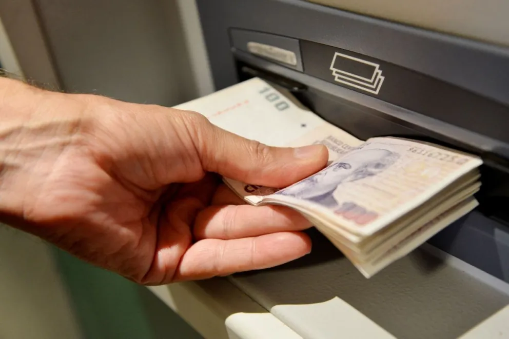 Provincia depositará el próximo martes los haberes a los empleados públicos y jubilados