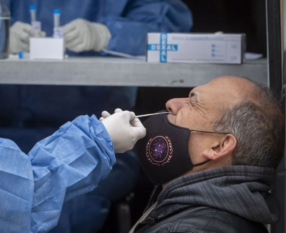 Los casos de coronavirus aumentaron más de un 115 por ciento en una semana