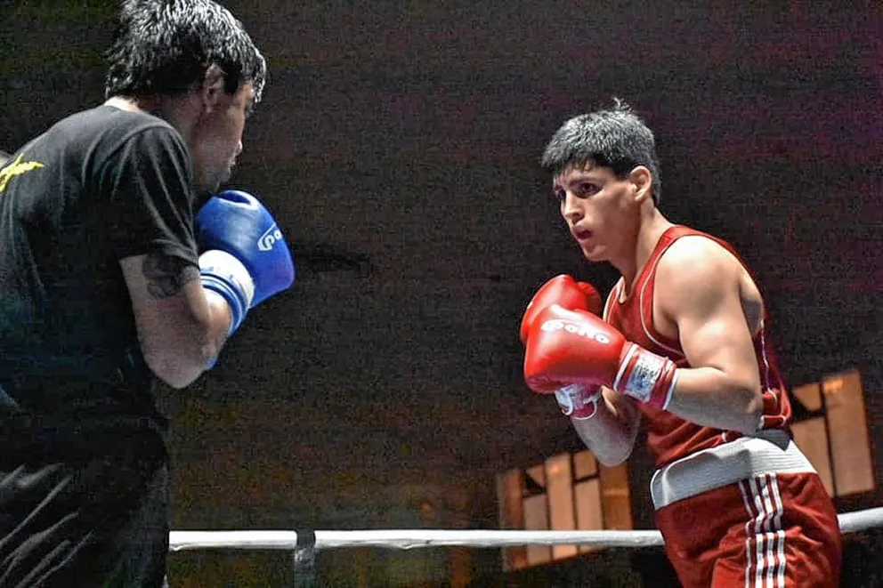 Ariel López pelea en Caleta Olivia con Javier Gutiérrez