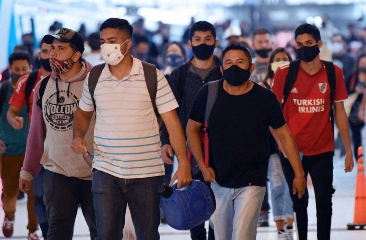 Reportaron 1.284 contagios de coronavirus diarios en el país