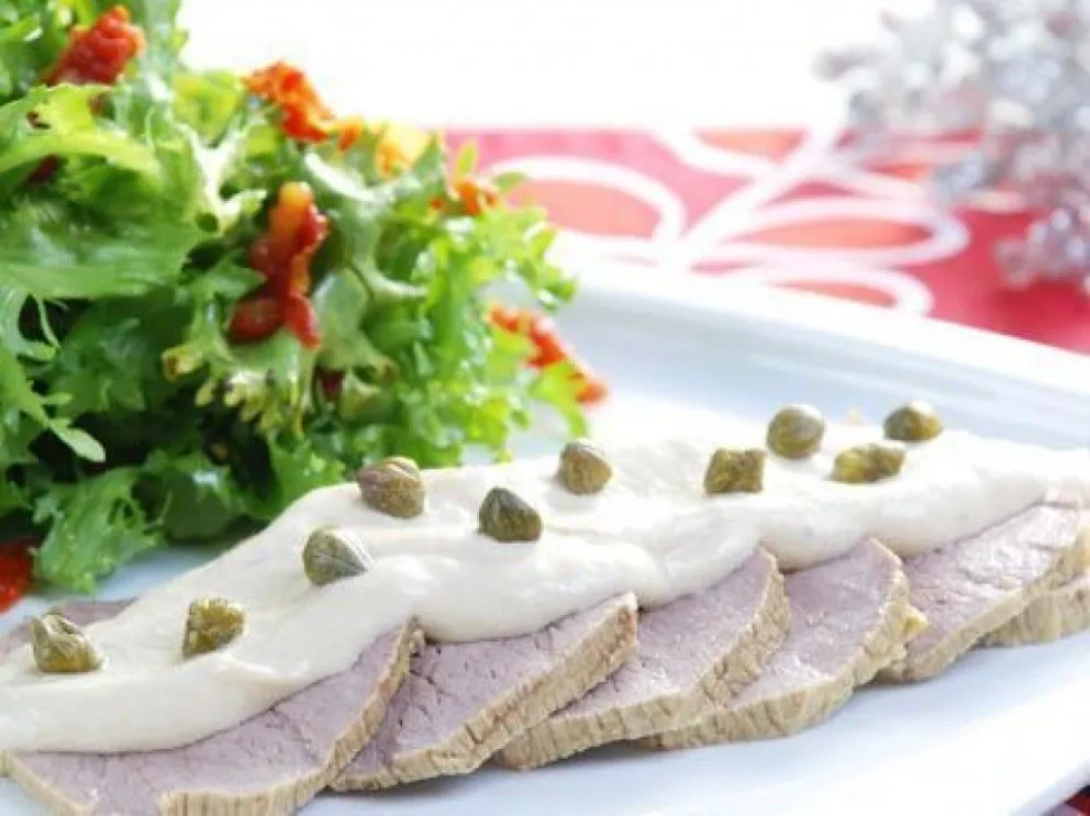 Cómo evitar los excesos de alimentos y bebidas durante las fiestas