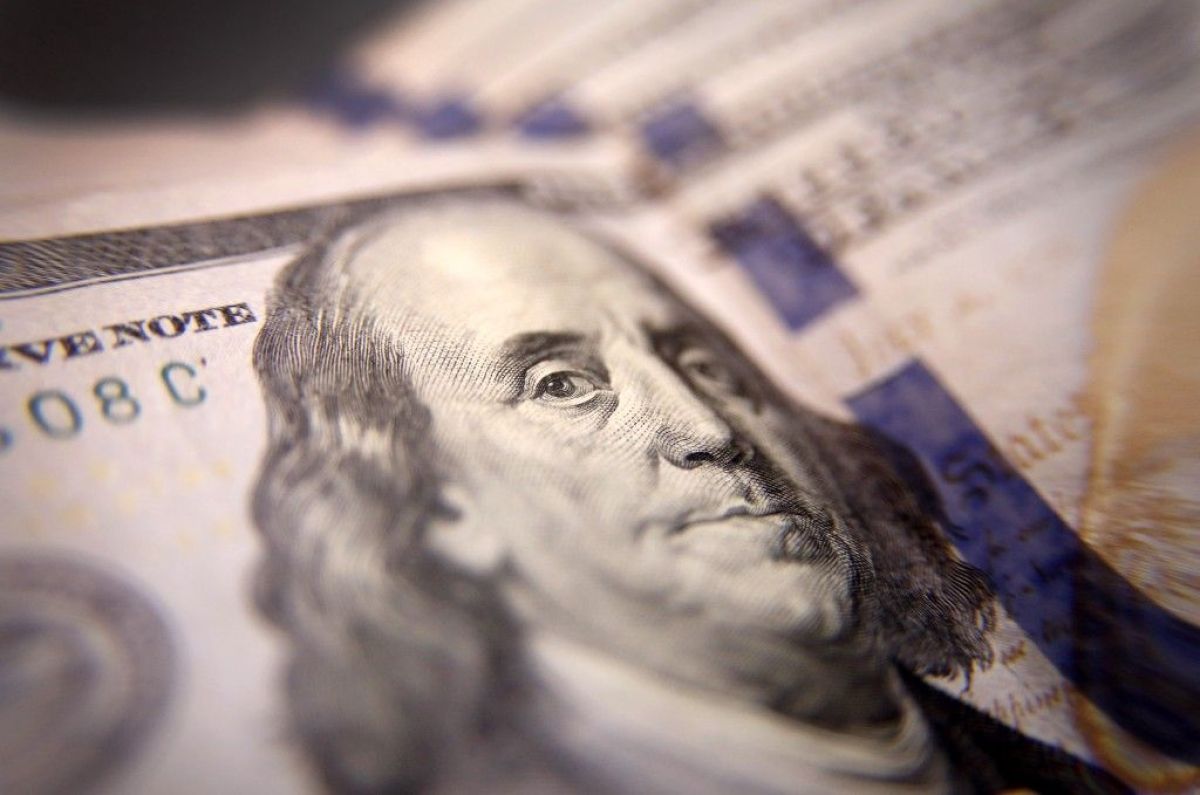 Cómo cerró el dólar blue en el inicio de la semana