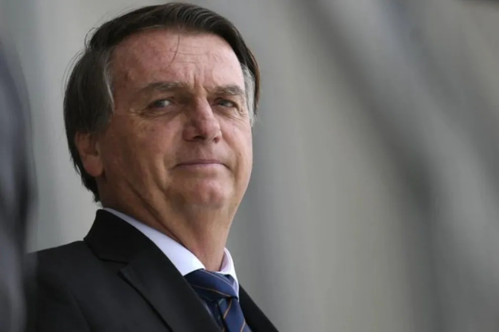 Brasil: Bolsonaro se quedó con obsequios que debían ir al Gobierno Federal