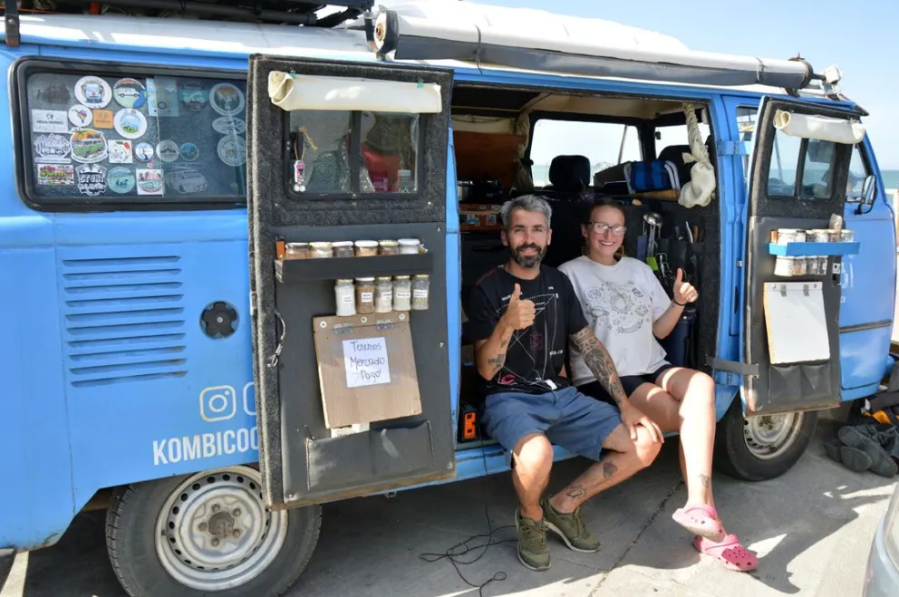 La “Kombi Cocinera” que combina gastronomía y viajes pasó por Comodoro