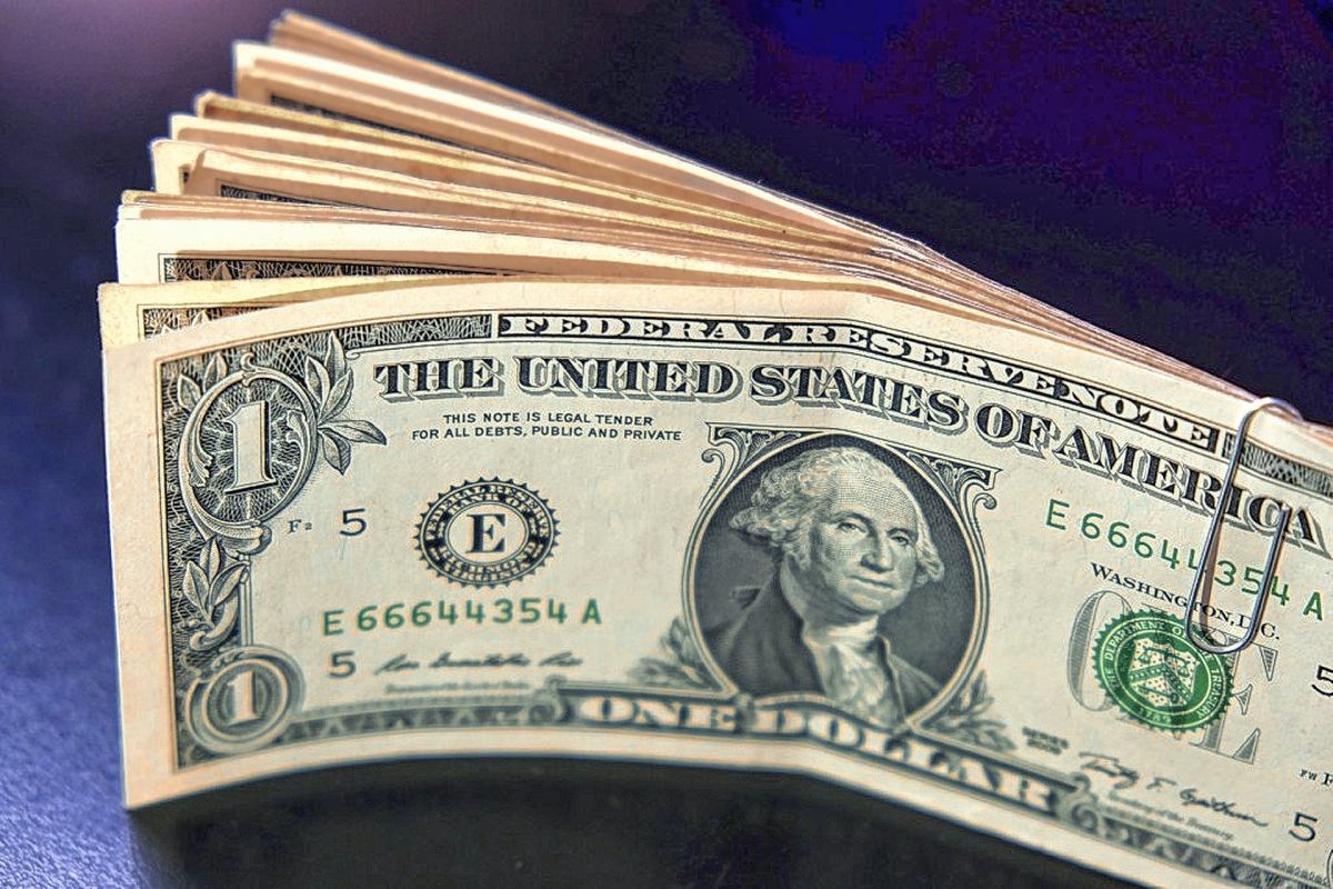 El dólar blue cerró la semana en alza