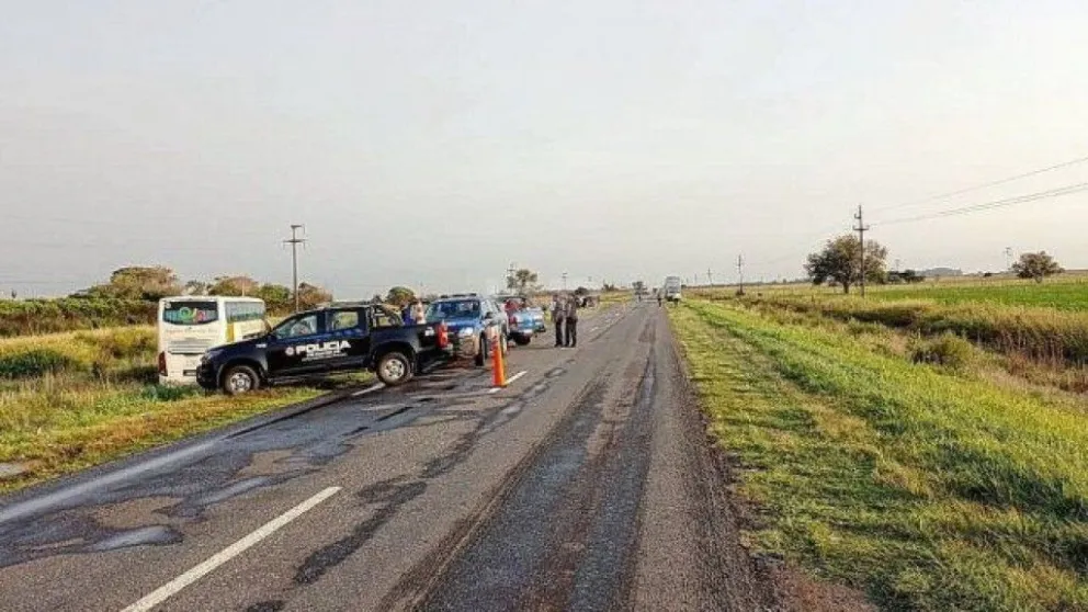 Tragedia en Santa Fe: tres muertos al chocar un auto contra un ...