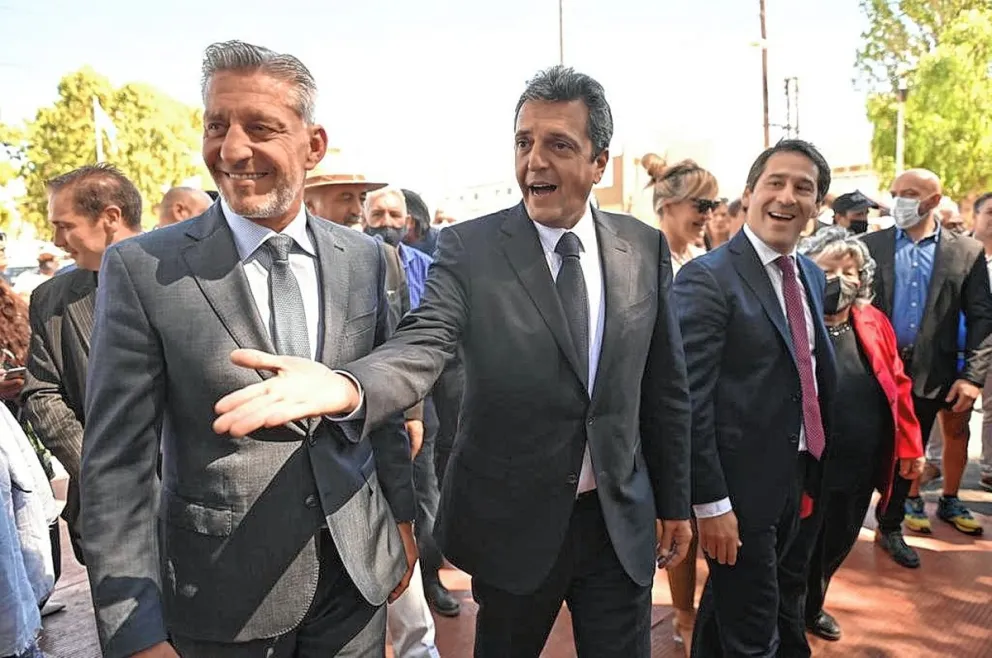 En el aniversario de Comodoro Rivadavia, Arcioni destacó el encuentro de la dirigencia política