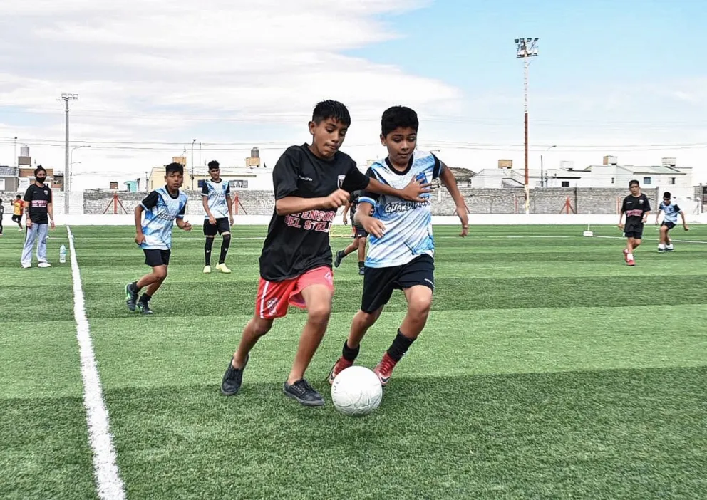 Los Juegos Comunitarios de Verano cerraron en Deportivo Roca