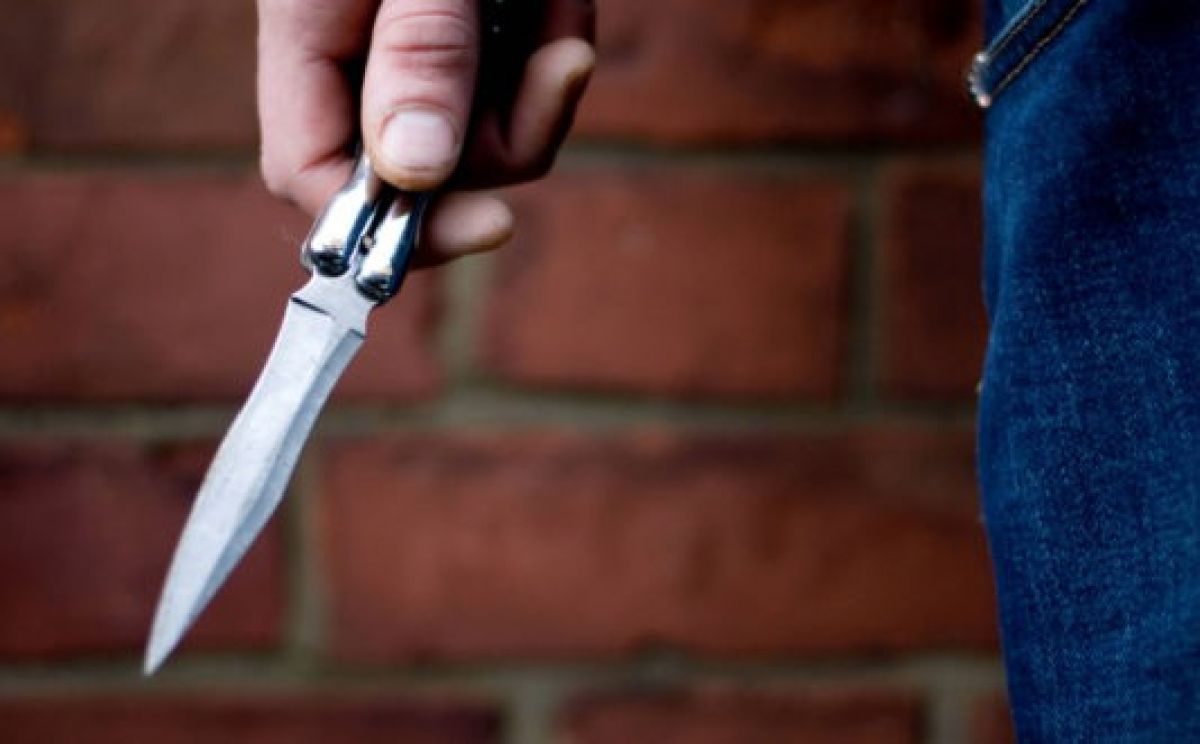 Lo hirieron en un brazo con un arma blanca y fue al centro de salud para ser asistido