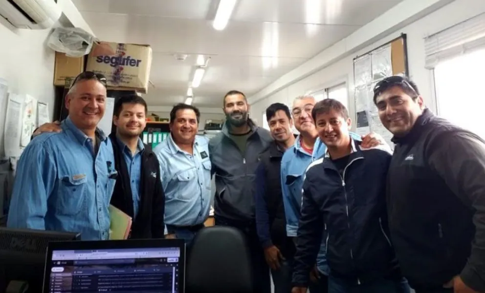 Petroleros Jerárquicos visitaron yacimientos de la zona norte santacruceña