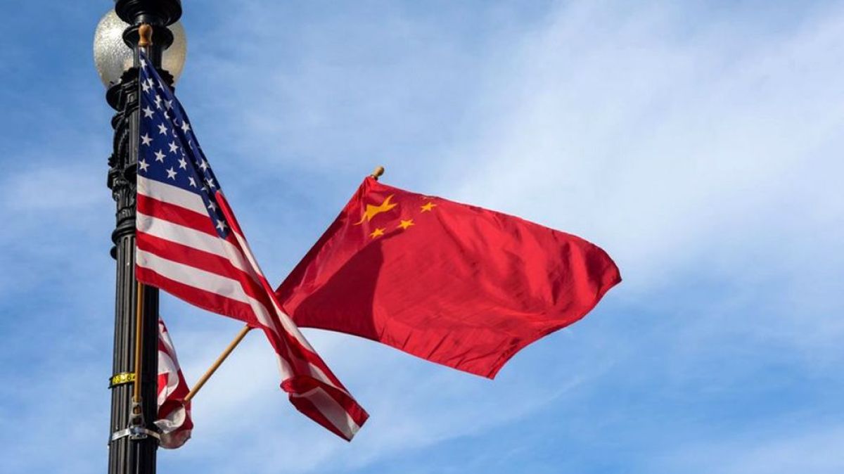 China asegura que "ahuyentó" a un destructor de los Estados Unidos de su mar territorial