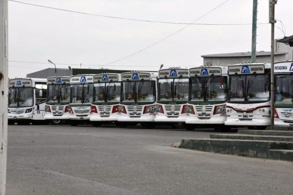 “El sistema colapsará”, fuerte descargo de la UTA y la CGT por la quita de subsidios al transporte