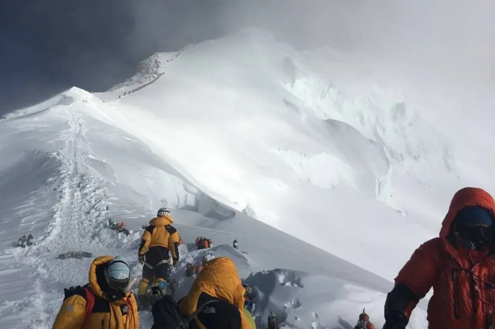 China y Nepal determinan que el monte Everest es más alto de lo que se creía