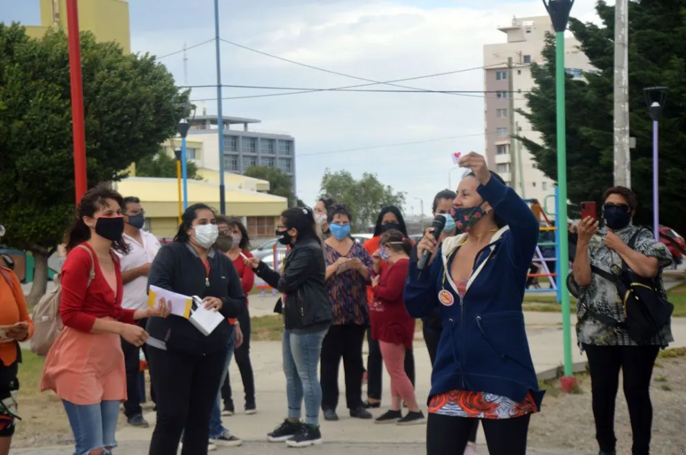 Con juegos en la plaza celebraron el día de los derechos del niño ...