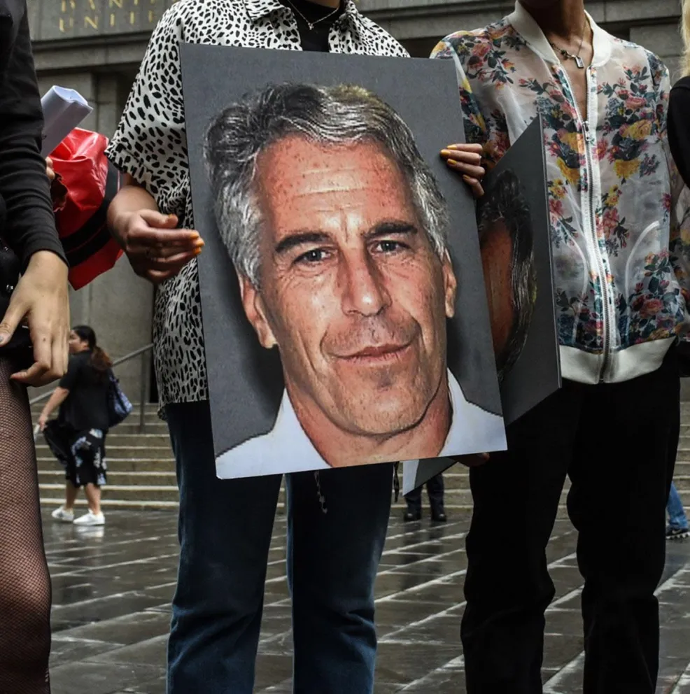 Estrella de Hollywood apareció en la lista de Jeffrey Epstein y causó indignación