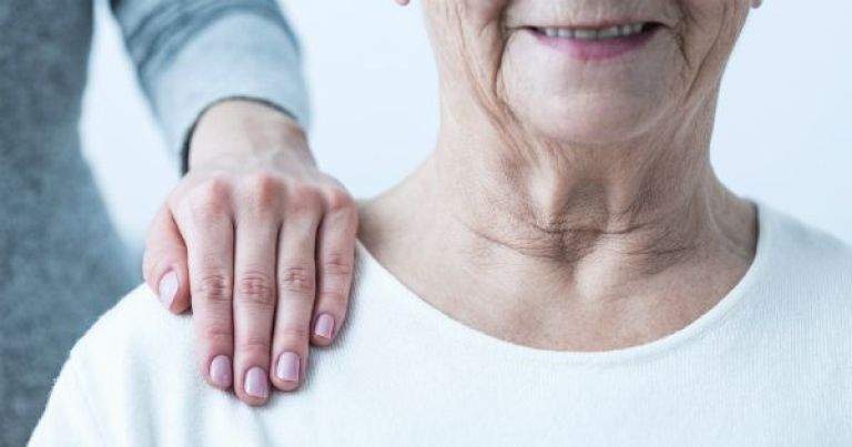 Un fármaco frenó la progresión del Alzheimer un 35% en un ensayo