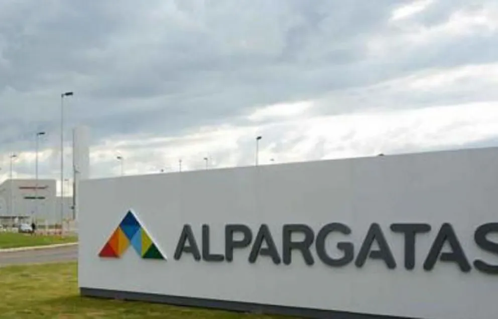 Un empresario mormón compró Topper Argentina a Alpargatas