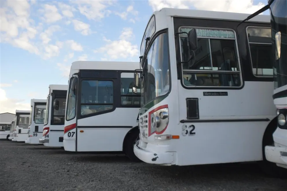 Comodoro adhiere al paro del transporte público