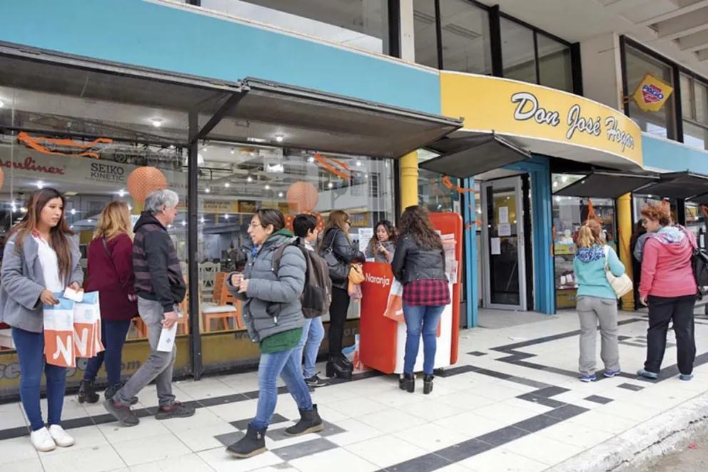 Se registraron 48 nuevos positivos de covid en la provincia con 16 casos en Comodoro