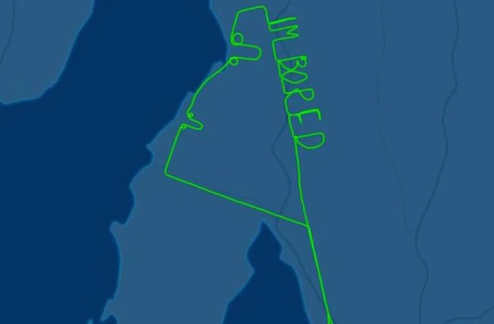 Es piloto, estaba aburrido y “dibujo” dos penes gigantes en el cielo con un especial mensaje