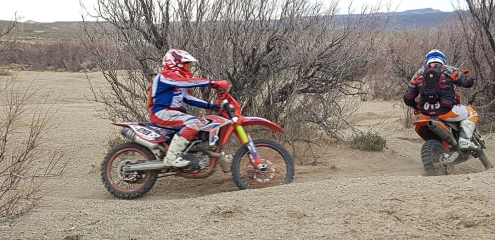 El Enduro Comodorense corrió en Caleta Córdova